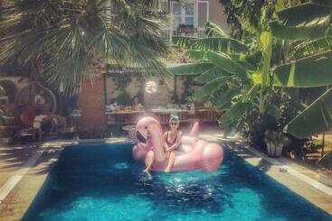 Evliyagil Hotel By Katre