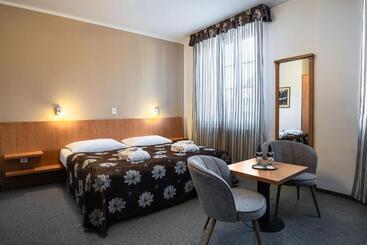 호텔 Galant Mikulov