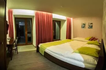 Hotel Slunný Dvůr