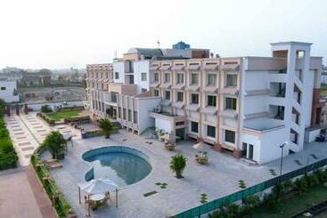 Hotel Sobti Continental