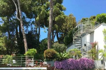 Villa Ulisse   Suites   Luxury B&b