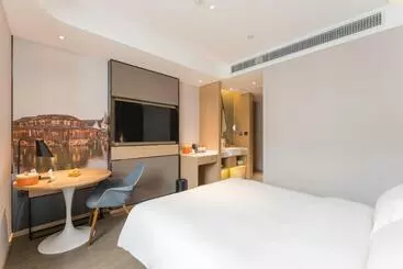 Atour Hotel Tongxiang Wuzhen