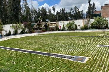 هتل R&n Shullkas Suites