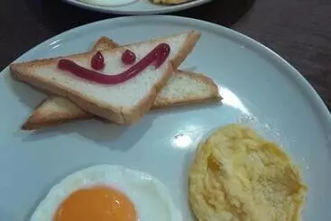 Hotel สุขทวีรีสอร์ท อ่าวมะนาว