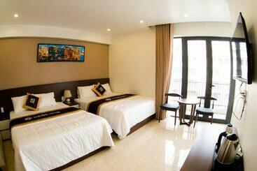 فندق Square Hostel