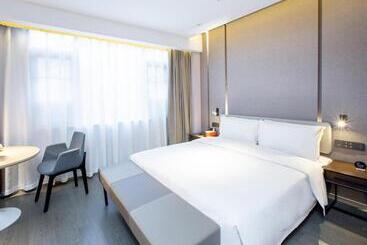 Atour Hotel Lhasa City Government