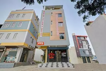 Otel Oyo 89771 Raj Palace