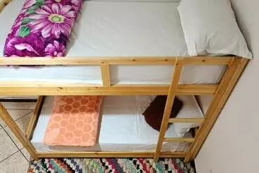 تختخواب و صبحانه Afgo Hostel