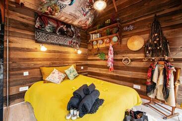 Bed and Breakfast Gite Insolite Domaine Forrest Loire