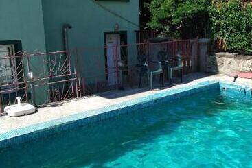 Hotel семеен хотел невен