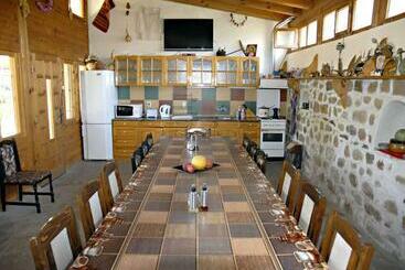 ペンション Villa Pirenya