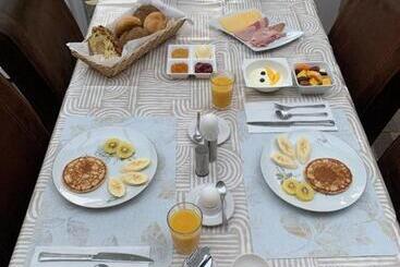 Bed and Breakfast At Marries