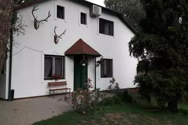 Bed and Breakfast Vadászház Karád