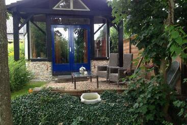 ベッドアンドブレックファースト Vrijstaand Koetshuis Marron