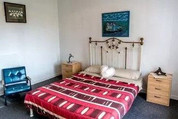 42b College House   Hostel