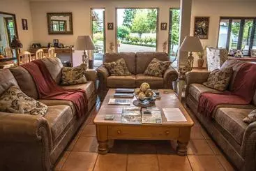 민박 Heartland Lodge