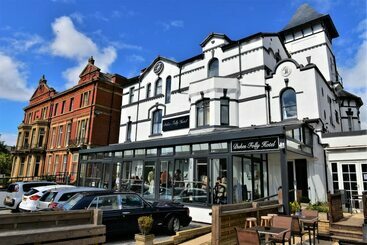 Hotel Dukes Folly
