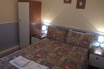 酒店 The Claire Michelle