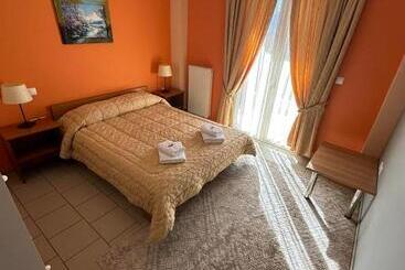 شقة Xenonas Drimos