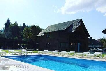 Hostel Villa Paraiso Karpaty