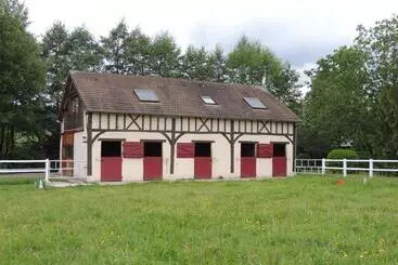 Aamiaismajoitus (B&B) Chambre D Hôtes De Charleval