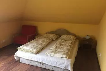 Aamiaismajoitus (B&B) János Tó