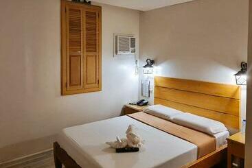 فندق Reddoorz @ Le Verde Lodge Pampanga