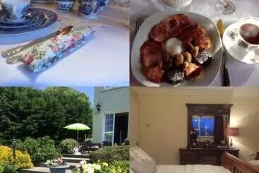 Hillcrest Farmhouse Bed & Breakfast