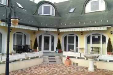 Pensionat ásványráró Apartman House