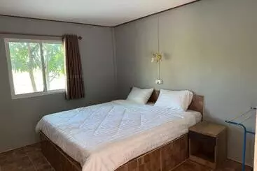 ホテル สวนสบายปลายนารีสอร์ท