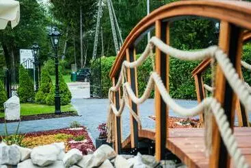 Hotelli Pensjonat Pod Kogutami