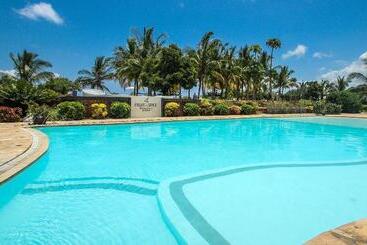 Fruit & Spice Wellness Resort Zanzibar