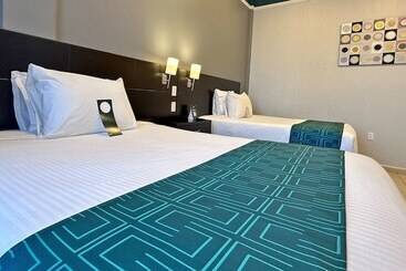 هتل Inhouse León