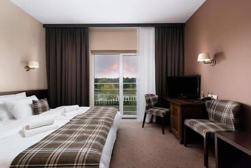 בית מלון כפרי The Amber Business & Spa