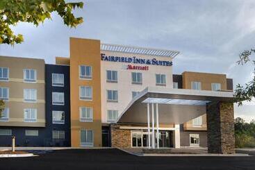 Отель Fairfield Inn & Suites By Marriott Atlanta Cumming/johns Creek