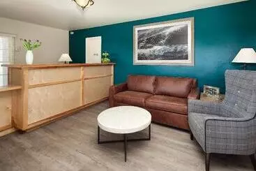 モーテル Tides Oceanview Inn And Cottages