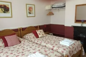 بنسيون Toll House