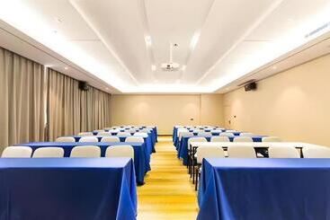 Hotel Echarm  Zhengzhou International Convention Centre Hongzhuan Road