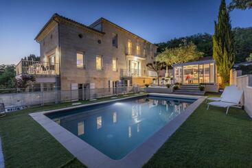 민박 Domaine La Corniche