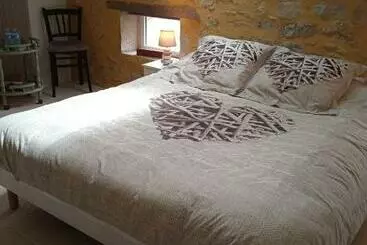 Aamiaismajoitus (B&B) La Lisière Du Morvan