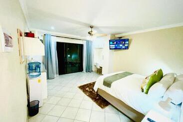 Пансион C&c Hotel Vibes Randpark Ridge Jhb 14 Units Available