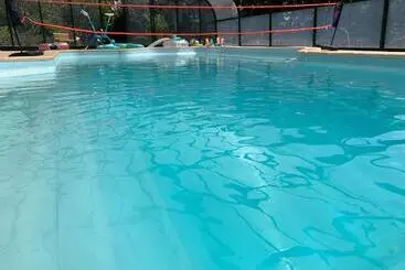 ベッドアンドブレックファースト Montaillon Chambres D Hôtes