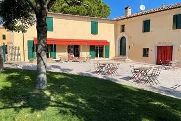 Aamiaismajoitus (B&B) Turchi Farm   Locanda Della Luna & Antico Frantoio