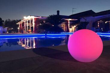 مبيت وإفطار Villa Eb