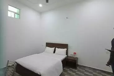 Hôtel Pop 89652  Grand