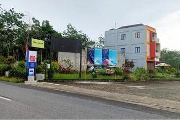 Urbanview Hotel Belitung Lodge Resto & Club House By Reddoorz