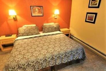 호텔 Pinecliff Village Resort