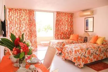 هتل آپارتمان The Monteray