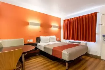 Motel 6garland, Tx  Dallas