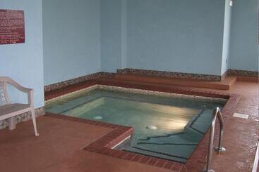 فندق على الطريق Parkfield Inn  Warsaw